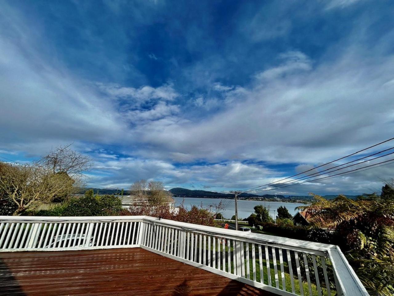 Premium Lake View Home Роторуа Екстер'єр фото