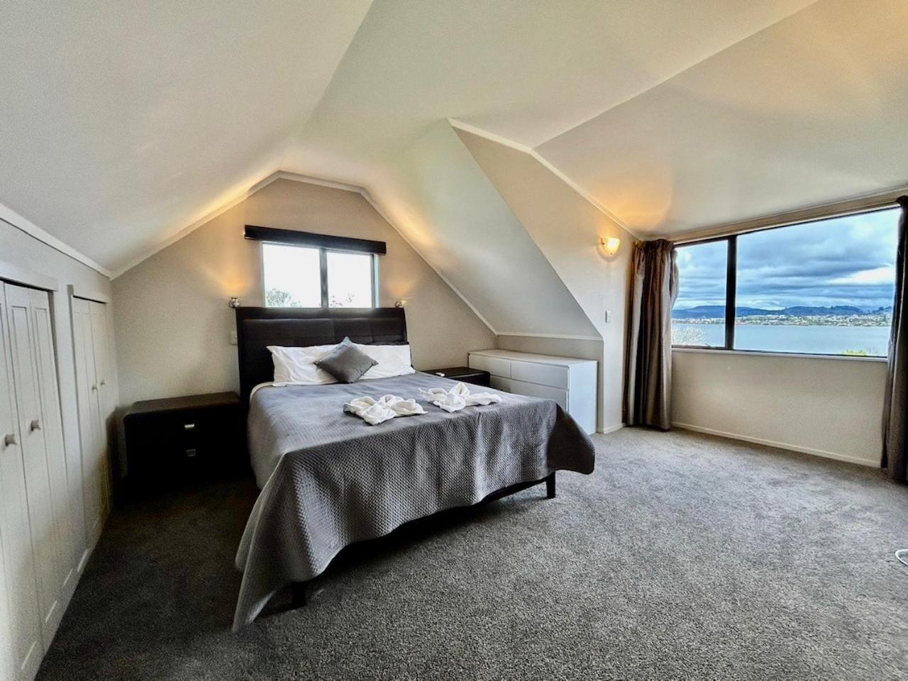 Premium Lake View Home Роторуа Екстер'єр фото
